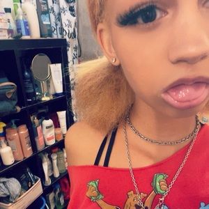 Meet your Posher, Read